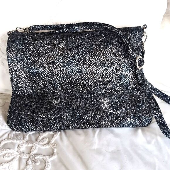 Cofi Leather Metallic Stingray Pattern Embossed Leather  Stunning Crossbody NWOT - Picture 6 of 17
